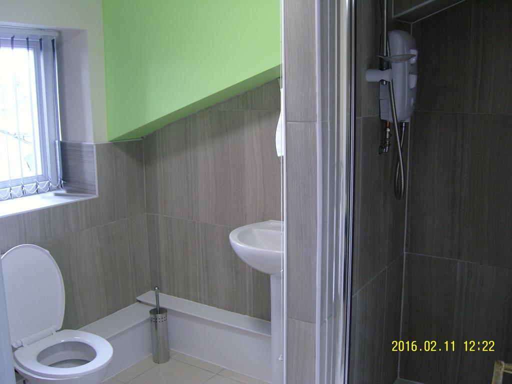 The Kop View Hotel Liverpool Phòng bức ảnh